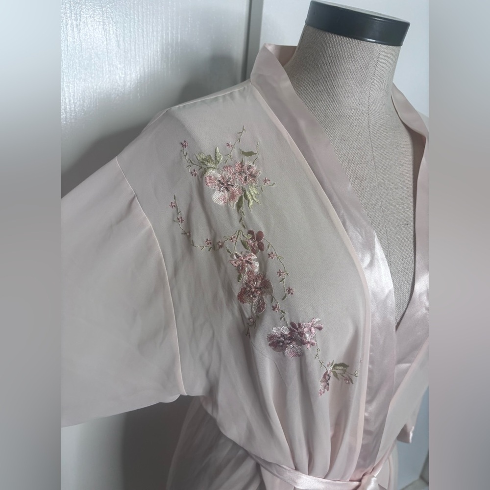 Vintage California Dynasty Sheer Lace Robe Pink Satin Trim – Medium - Picture 4 of 13